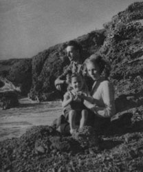 Michelle avec Jean Gourguet et la petite Zizi